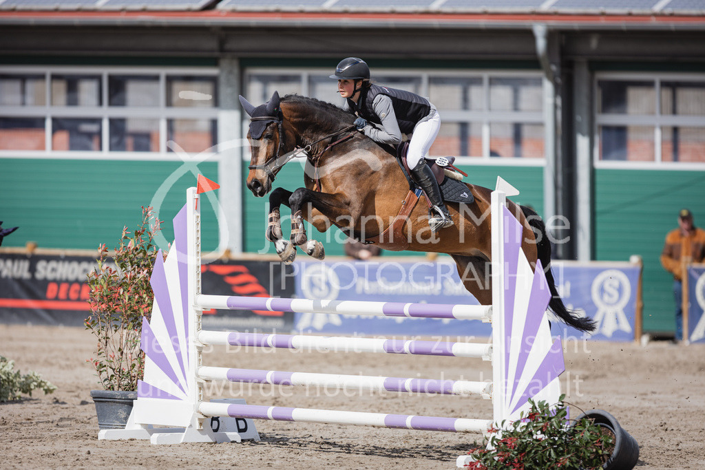 230411_Mühlen_03SprPf-L-340 | Deine schönsten Turniermomente als professionelle Fotos! Entdecke hochwertige Pferdesport-Fotografie im Online-Shop. Jetzt Fotos finden & bestellen!