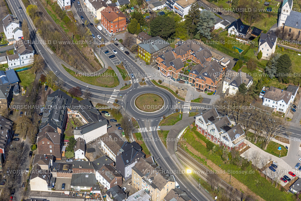 Wetter220401537 | Luftbild, Kreisverkehr in Wetter, Ruhrstraße, Eisenbahnbrücke Ruhrstraße, Kaiserstraße und Friedrichstraße, Wetter, Ruhrgebiet, Nordrhein-Westfalen, Deutschland