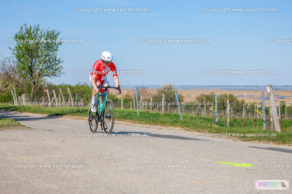 657_AR6_8239 | Neusiedlersee Radmarathon 2026@sportshot_your_pictrs #yourpictures#roadtowm2029 #nrm #neusiedlerseeradmarathon #neusiedlersee #neusiedlerseetourismus #burgenland #mörbisch #nrm26 #burgenlandtourismus #voglundco #poweredbyburgenlandtourismus #radsport #rad #marathon #ucigranfondo #visitburgenland #ucigranfondoworldseries