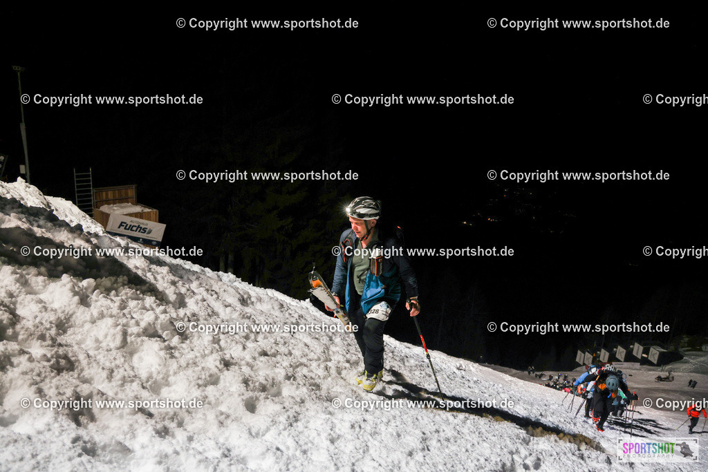 007A0517 | VerticalUp! #vertical_up_kitzbuehel #sportshot_your_pictrs #yourpictrs #dinafit #verticalup!2026