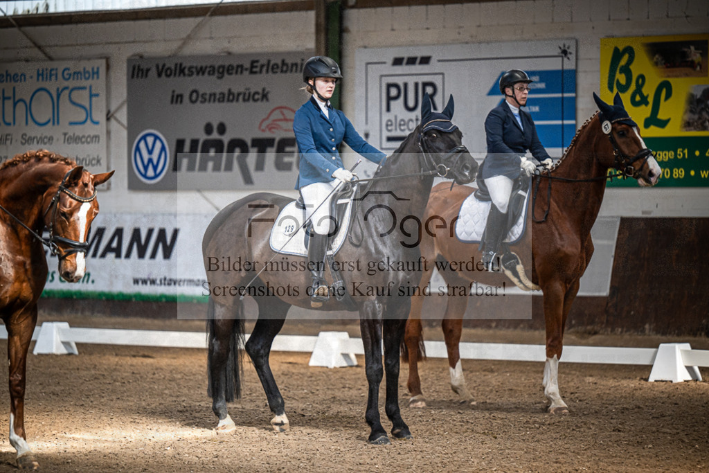 DOS_0329 | Entdecke hochwertige Reitturnierfotos von Foto Oger. Professionell, emotional und authentisch – jetzt Lieblingsmomente im Shop bestellen.Deutschlandweite Turnierfotografie. - Realisiert mit Pictrs.com