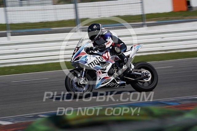 2022_05_09_PBK_22547 | Sportfotografie; SlowMotion; Video; Rennstrecke; Hafeneger; Speer; Racing; RSE; BMW; CBO; Trackday; Motorsportarena; Hockenheimring; Brno; Most; Barcelona; Valencia