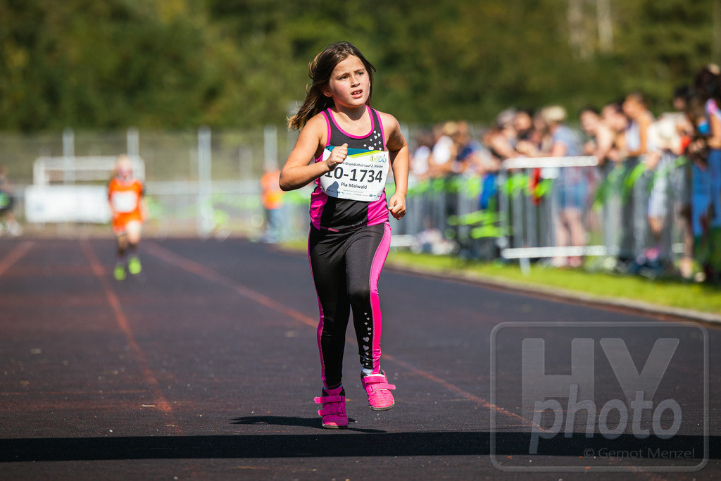 16. Hoywoj-CityLauf im Sportforum Hoyerswerda - 16.09.2023 | 1km VBH-Grundschul-Lauf 2. Klassen - Realisiert mit Pictrs.com