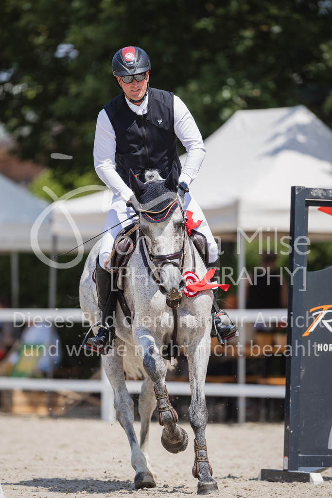 230616_Lemwerder_Springpf-L1-533 | Deine schönsten Turniermomente als professionelle Fotos! Entdecke hochwertige Pferdesport-Fotografie im Online-Shop. Jetzt Fotos finden & bestellen!