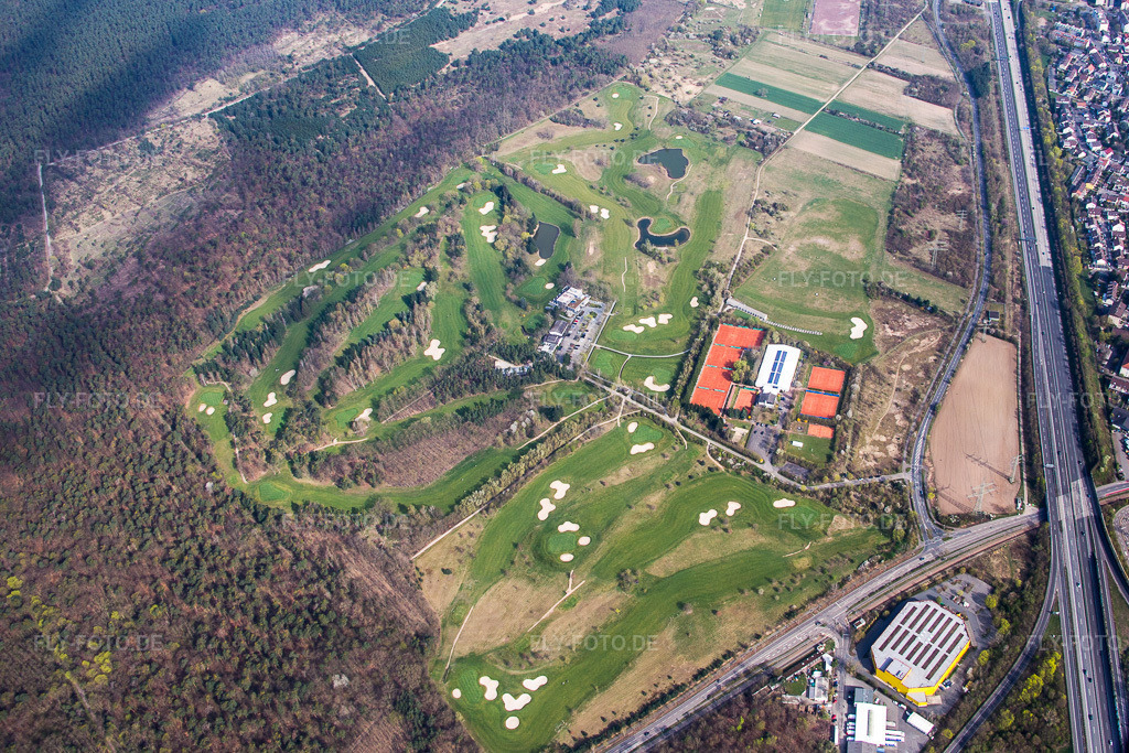 Luftbild: Golf Club Mannheim-Viernheim 1930 e.V in Viernheim im Bundesland Hessen in Deutschland. Foto: IMG_077022.jpg vom 12.04.2015 durch Werner Riehm/FLY-FOTO.de