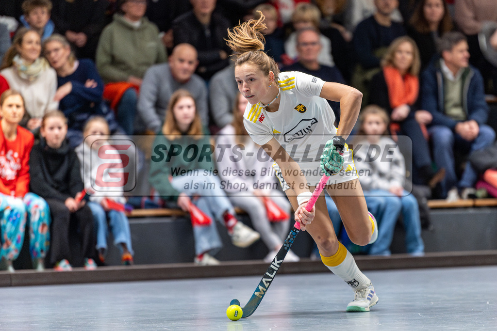 SM_2024-12-20-D85_-514 | 1.Bundesliga Hallenhockey  (W) DCADA - HTHC / 6:5 (3:3)