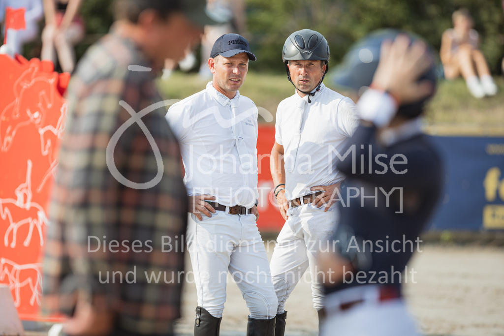 230624_PfSpTa_GroßerPreis-202 | Deine schönsten Turniermomente als professionelle Fotos! Entdecke hochwertige Pferdesport-Fotografie im Online-Shop. Jetzt Fotos finden & bestellen!