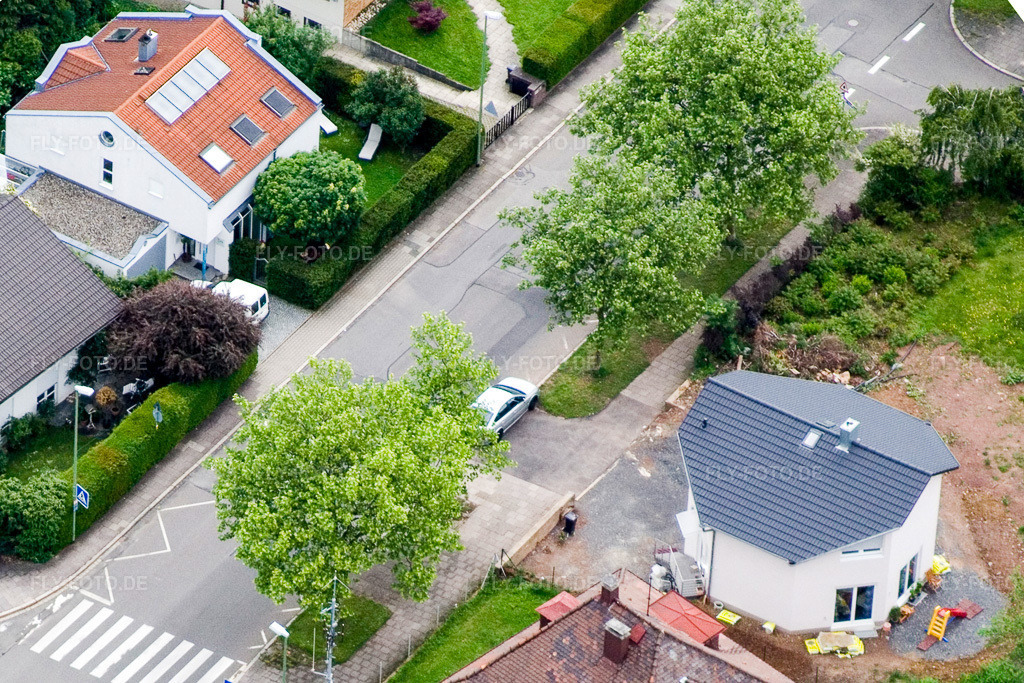 Luftbild: Pforzheim SW, Schwarzwaldstr im Ortsteil Südweststadt in Pforzheim im Bundesland Baden-Württemberg in Deutschland. Foto: IMG_2456a.jpg vom 10.06.2006 durch Werner Riehm/FLY-FOTO.de