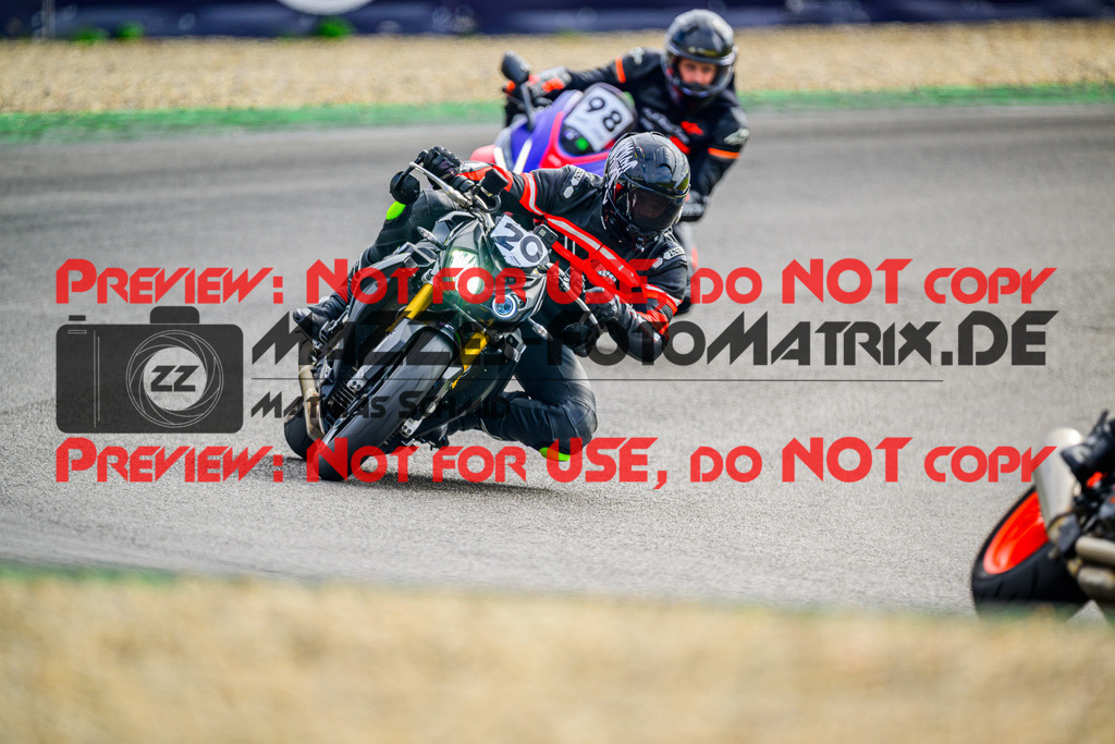 MaZZes_Fotomatrix_20250817_6007705_1471 | RL