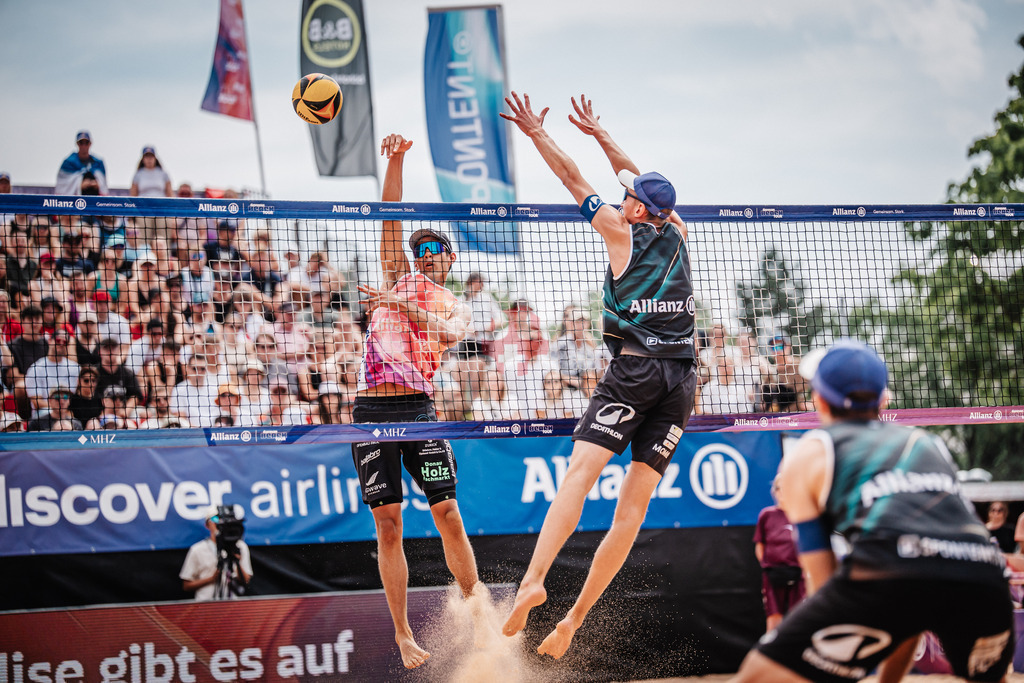 Beachvolleyball | Männer | Allianz German Beach Tour 2025 | Tourstop München | 06.07.2025 | Angriff von Valentin Schneckenburger