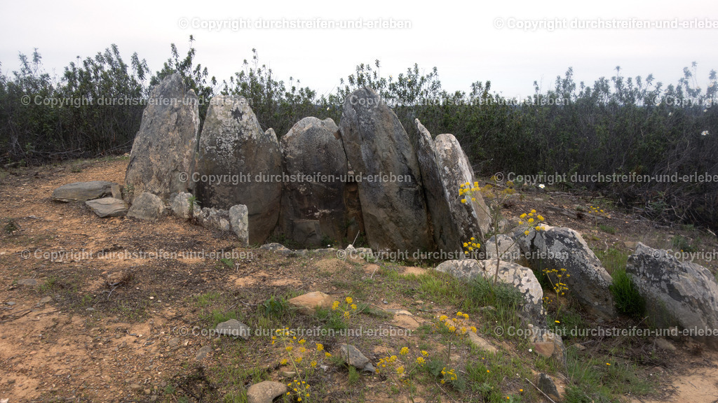 Megalithgrab Anta da Masmorra, Mealha, Algarve | Megalithgrab Anta da Masmorra, Mealha, Algarve - Realisiert mit Pictrs.com