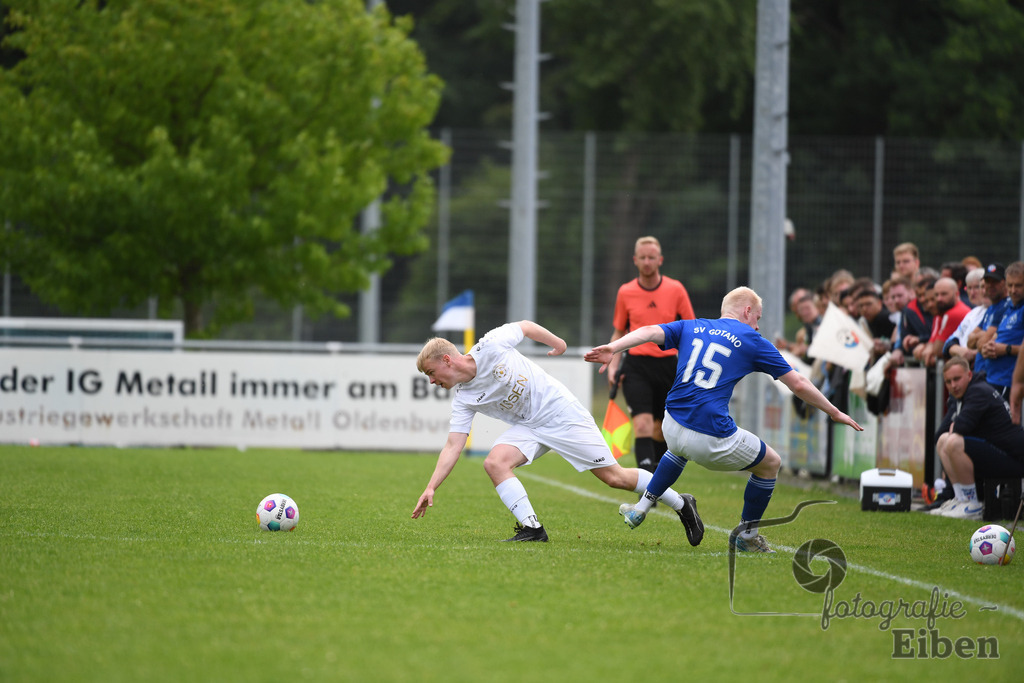1. FC Nordenham-SV GOTANO | Kreispokal Finale Jade-Weser-Hunte 1. Mannschaften; 1.FC Nordenham (weiß)-SV GOTANO (blau) am 15.06.2025 in Rastede (Sportanlage Köttersweg), Photo: Philip Eiben 2025 - Realisiert mit Pictrs.com