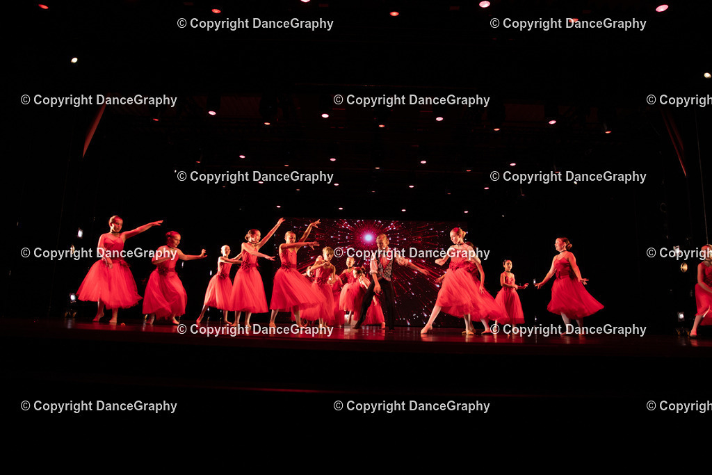 GPHY5218 | DanceGraphy - Realisiert mit Pictrs.com