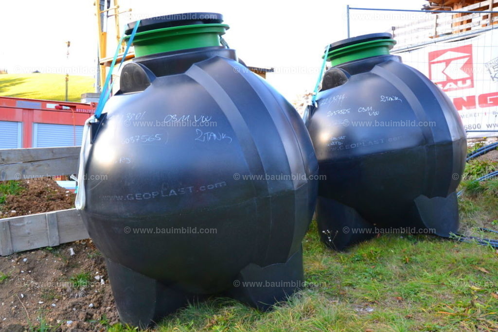 bib-lg03-abwasserkanal-0030 | Nach LV-Leistungsgruppen sortierte Detailfotos über den Bau eines Hauses. Alle Hausbau-Bilder direkt vom Urheber und Autor der Website Haus-Selber-Bauen.com