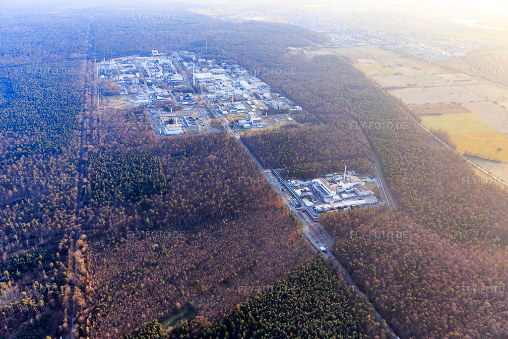 Luftbild: Karlsruhe Institut für Technologie - Campus Nord (KIT) aus Norden in Linkenheim-Hochstetten im Bundesland Baden-Württemberg in Deutschland.Foto: IMG_145526.jpg vom 07.03.2025 durch Werner Riehm/FLY-FOTO.deAuflösung des Originals: 5244 x 3496 pxWWW.KIT.EDU