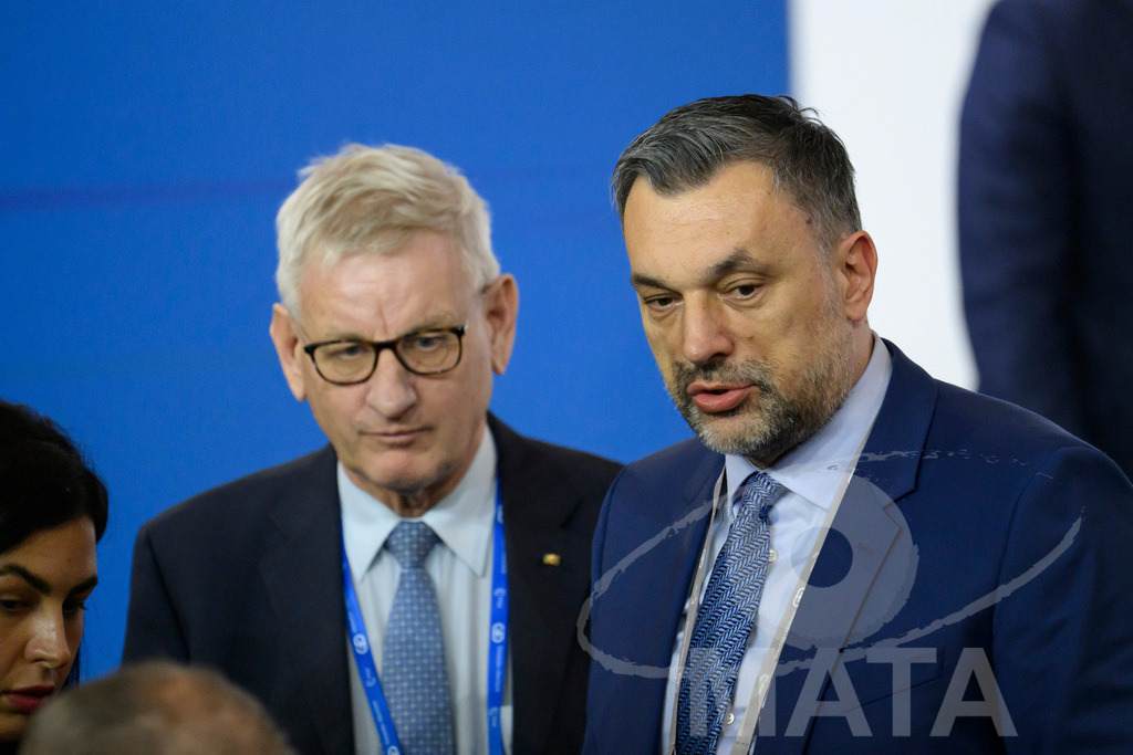 _DWA4818 | MATA IndoCon - Realisiert mit Pictrs.com