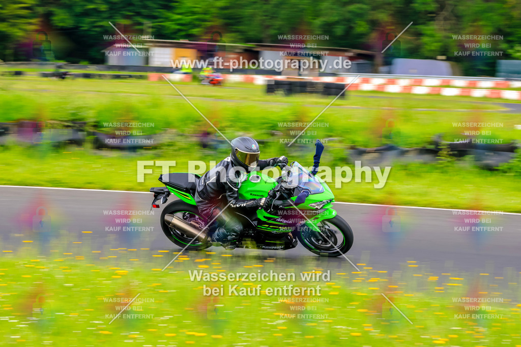 VBK-7657 | Hier findet Ihr Bilder von Touristenfahrten auf der Nürburgring Nordschleife oder von anderen Veranstaltungen die ich besucht habe. Viel Spass beim Durch Schauen 