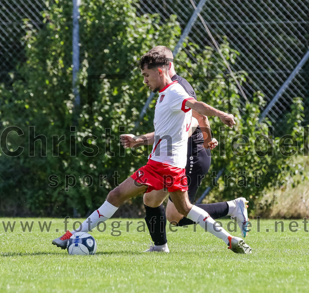 2023-09-17_062_SG_Anzing-Parsdorf_II_gegen_TSV_Zorneding_II | Anzing, Deutschland, 17.09.2023:
Fußball, A-Klasse 2023 / 2024, 5. Spieltag, Endergebnis: 1:1

Qasem Hantash (TSV Zorneding, #3)

Foto: Christian Riedel / fotografie-riedel.net