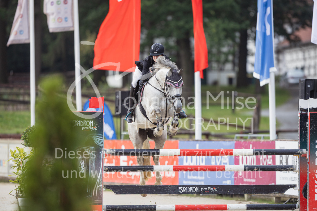 230730_BHO_M1-Spr-321 | Deine schönsten Turniermomente als professionelle Fotos! Entdecke hochwertige Pferdesport-Fotografie im Online-Shop. Jetzt Fotos finden & bestellen!