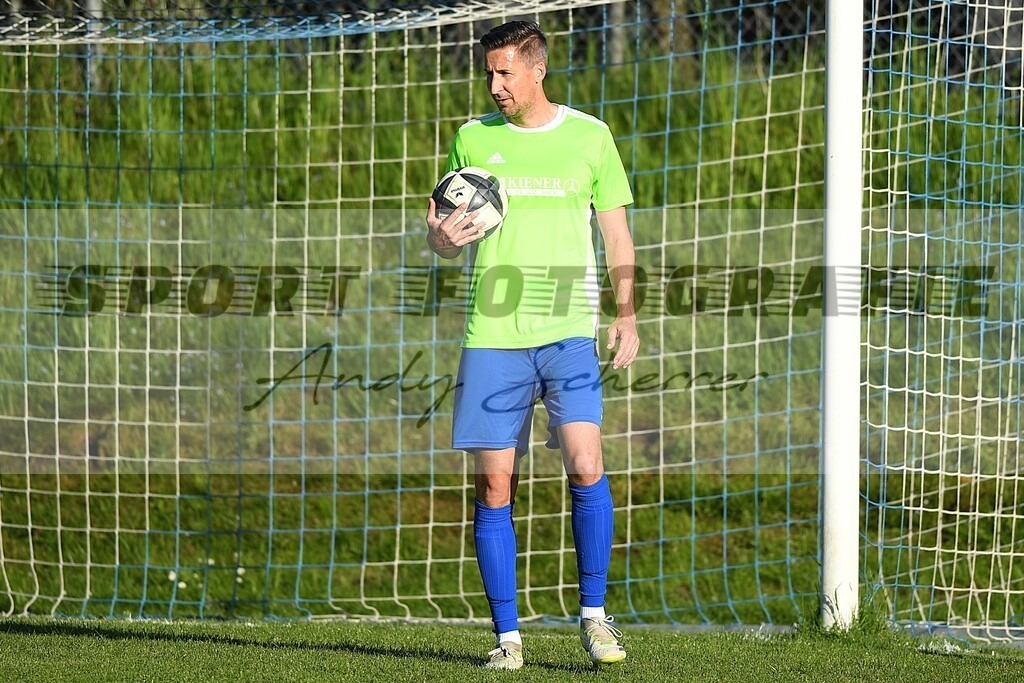 hDSC_2502 | Kaufen Sie Sportbilder im Onlineshop von Andy Scherrer Sportfotografie. Faszinierende Bilder von Sportevents aus der ganzen Schweiz. Fussball, Frauenfussball, Unihockey, Handball, Schwingen und weiteren Sportarten. - Realisiert mit Pictrs.com