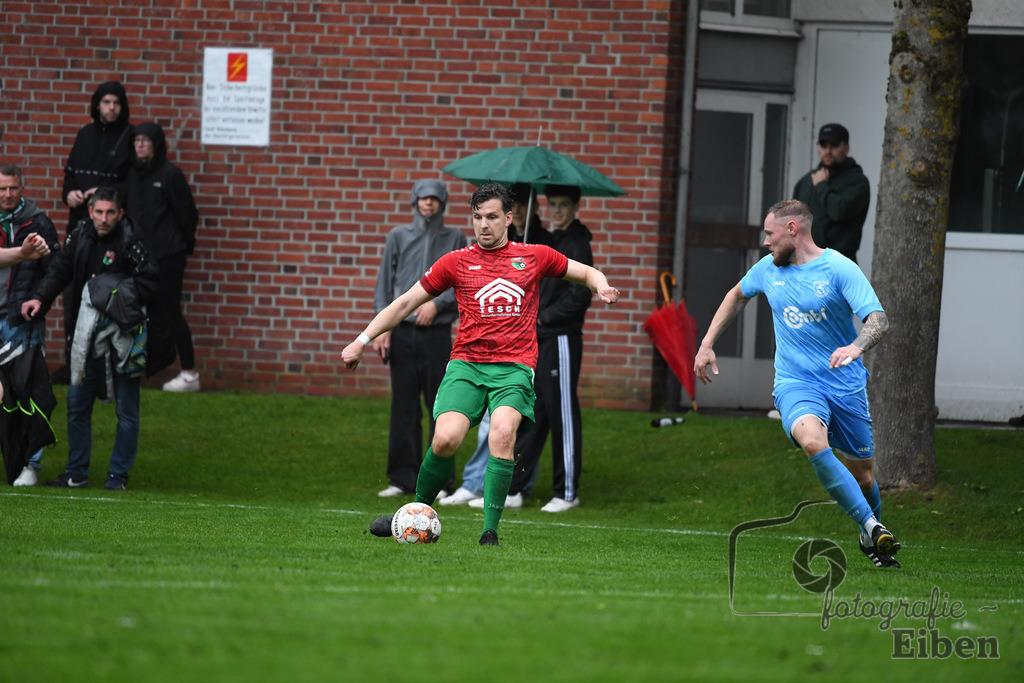 BV Bockhorn-SG FriPe | Relegation zur Kreisliga; BV Bockhorn (weiß)-SG FriPe (rot) am 05.06.2025 in Oldenburg/Ofenerdiek (Lagerstraße), Photo: Philip Eiben 2025 - Realisiert mit Pictrs.com