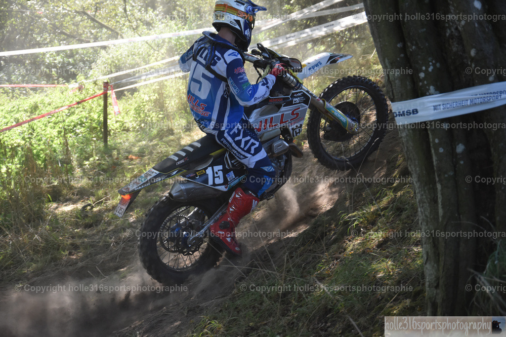 DSC_0037 | Sportfotografie , Motorsport, Motoross, Reitsport, Mointainbike, Enduro,
Landschaft , Outdoor, Eventfotografie, Landschaft, Bilder online bestellen - Realisiert mit Pictrs.com