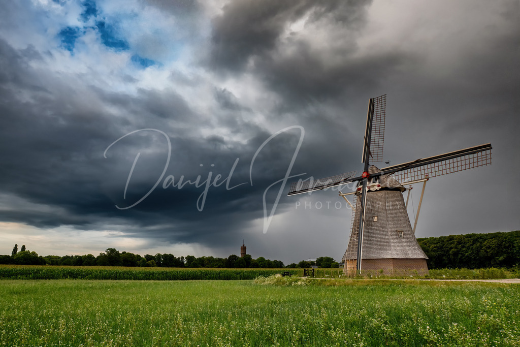 Eschmolen | Die Eschmolen in Delden, Twente bei einem Gewitter