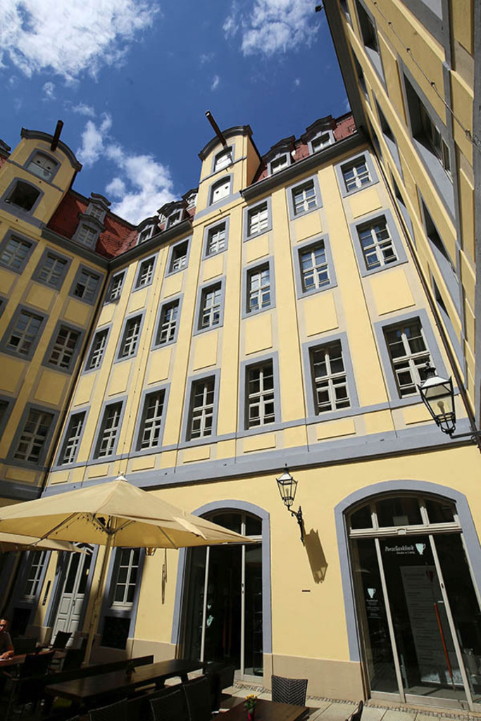 Foto: Leipzig - Barthels Hof | Das Team hinter BILDLEXIKON LEIPZIG bündelt historische wie aktuelle Informationen über die Stadt Leipzig in Text und Bild auf einer Plattform und stellt diese der interessierten Öffentlichkeit zur Verfügung.