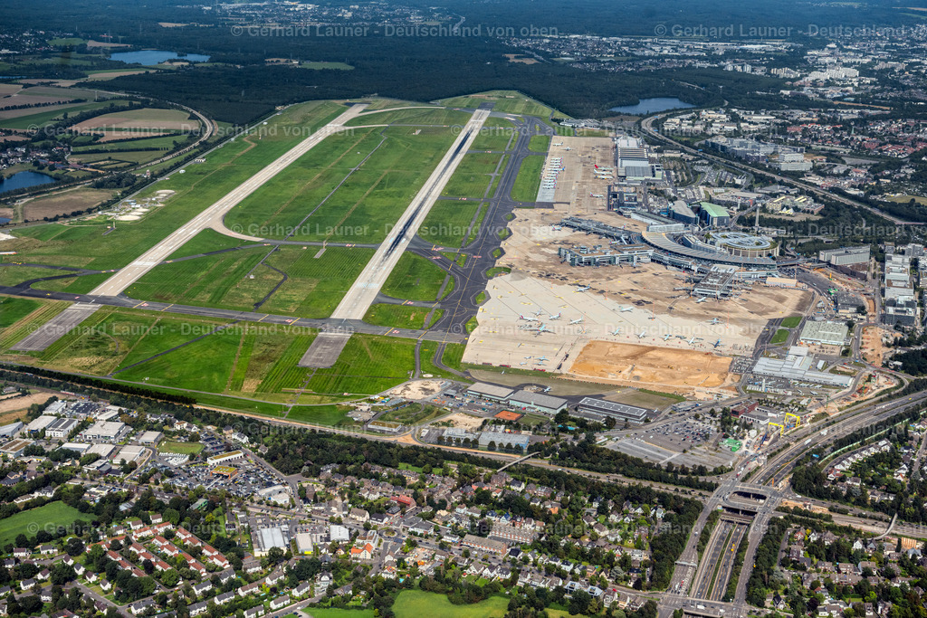 4049617 | Gesamtansicht Flughafen Düsseldorf