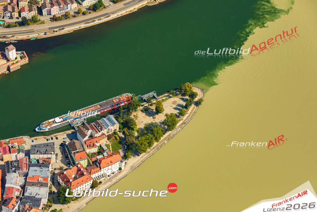 Schöne Luftaufnahme als Geschenk in Halbinsel Passau - Die Luftbildaufnahme wurde 2025 vom UL-Flugzeug heraus erstellt ( keine Drohne ) - Hochauflösende Luftaufnahme -Nicht vergleichbar mit Google Maps oder Satelittenbilder- Die Geschenkidee !Mit Lizenz und Bildrechte bestellbar