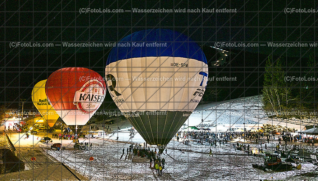 DJI_20251228173544_0097_D_Luftbild_NACHTderBALLONE | ... mit dem Ballonclub Ötscherland, einer Schauübung der Bergrettung, der Perchtegruppe Gaming 'Ötscherteufeln', dem Musikverein Lackenhof und sehr vielen Besuchern und Gästen aus nah und fern, So 28. Dezember 2025. Luftbildaufnahme.