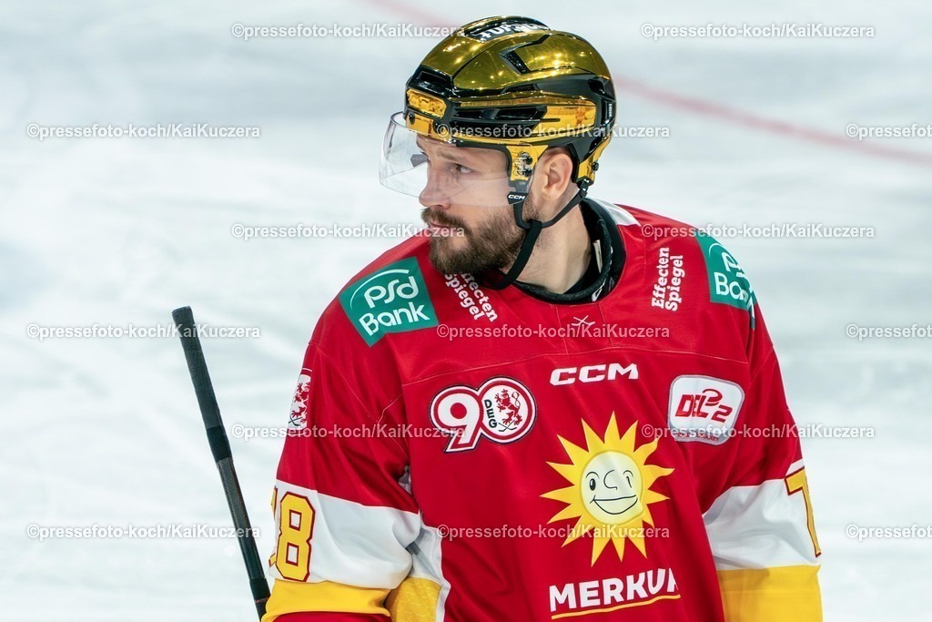 xKKU28092501044 | 28.09.2025, xKKUx, Eishockey, DEL2, Düsseldorfer EG - ESV Kaufbeuren, PSD-Bank Dome in Düsseldorf: Kevin Orendorz (DEG #78) 