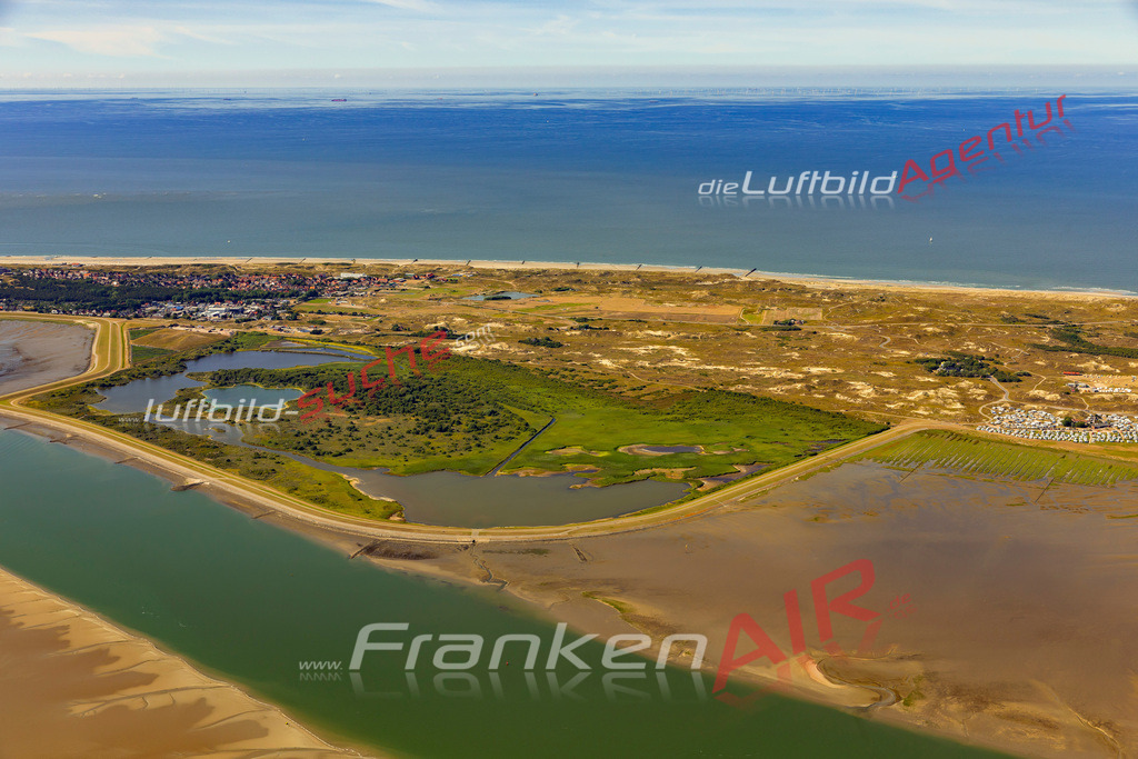 Aktuelles Luftbild von  Norderney - Die Luftaufnahme wurde 2022 mittels UL-Flugzeug erstellt ( keine Drohne ) - hochauflösende Kamera-Systeme von  Canon -Beste Qualität - Für grossformatige Ausdrucke geeignet. Die Geschenkidee !