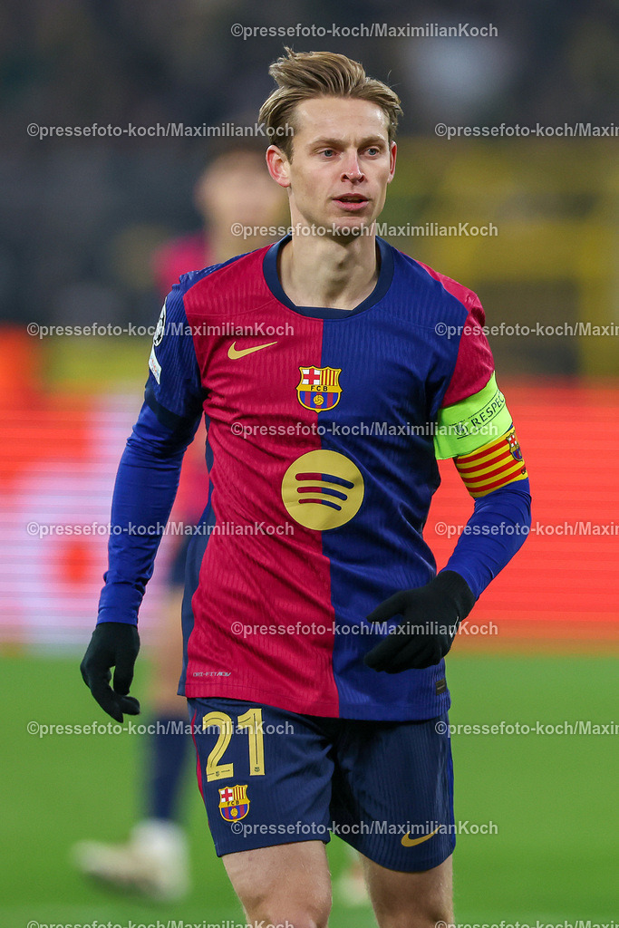 UCL11122402167 | 11.12.2024, UEFA Champions League, Borussia Dortmund - FC Barcelona, 8. Spieltag, Signal Iduna Park, Saison 2024 2025: Frenkie de Jong (Barca #21)