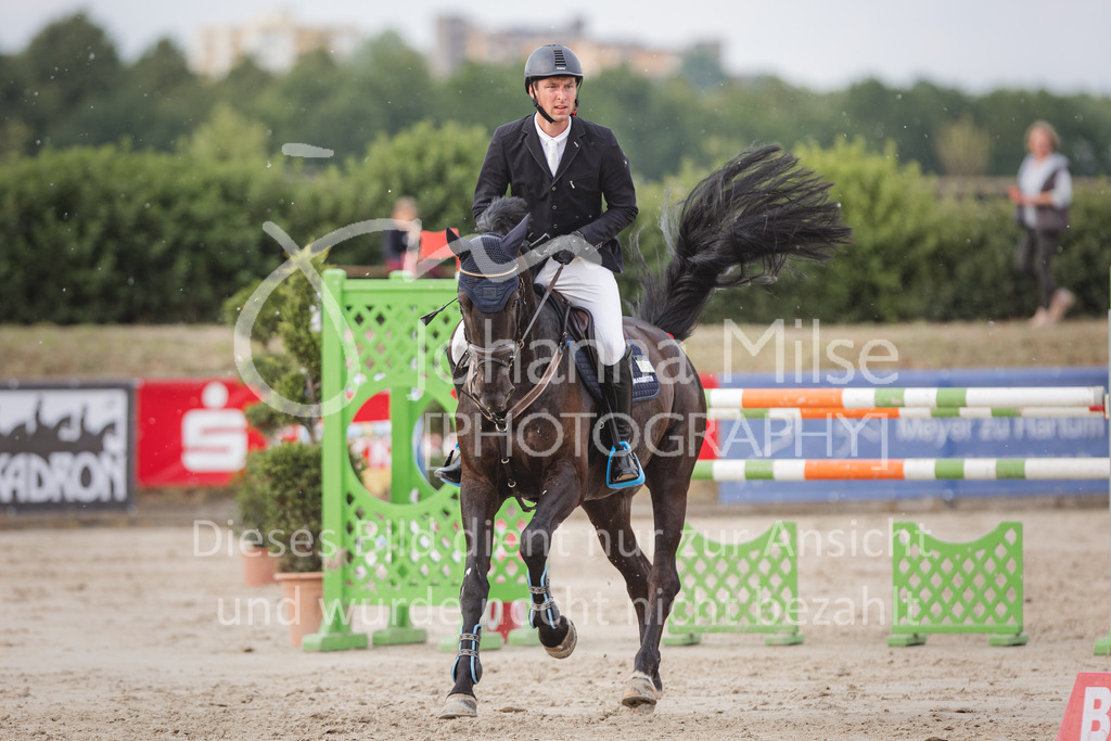 220610_PfSpTa_M1-Spr-327 | Lützower Pferdesporttage 
Springprüfung Kl. M*
10.06.2022