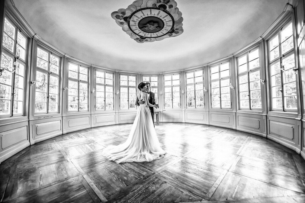 Hochzeit_Fotoshooting_025 | Mein Name ist Arkadius. Ich fotografiere Ihre Hochzeit in Frankfurt und im Umkreis von 200 km. Als Fotograf bin ich noch bekannt im Bereich Business- und Modefotografie.