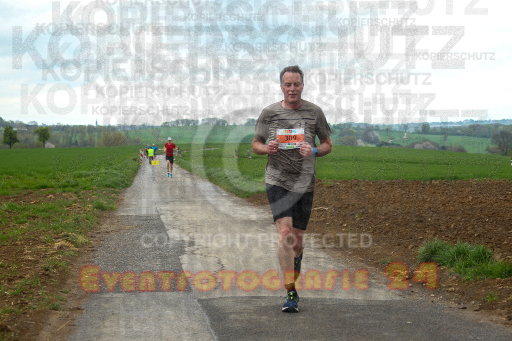 250413_1127_EV4_7799 | Sportfotografie im Rhein-Sieg Kreis, Köln, Bonn, NRW, Rheinland Pfalz, Hessen, etc. Unser Tätigkeitsfeld umfasst den Laufsport vom Volkslauf über den Marathon, Duathlon, Triathon bis zum Ultralauf wie Kölnpfad Ultra oder Schindertrail.