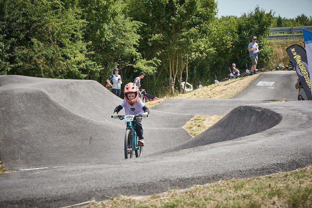 202506251-01 PM25 44@sebastiankopp | German Pumptrack Series - Realisiert mit Pictrs.com