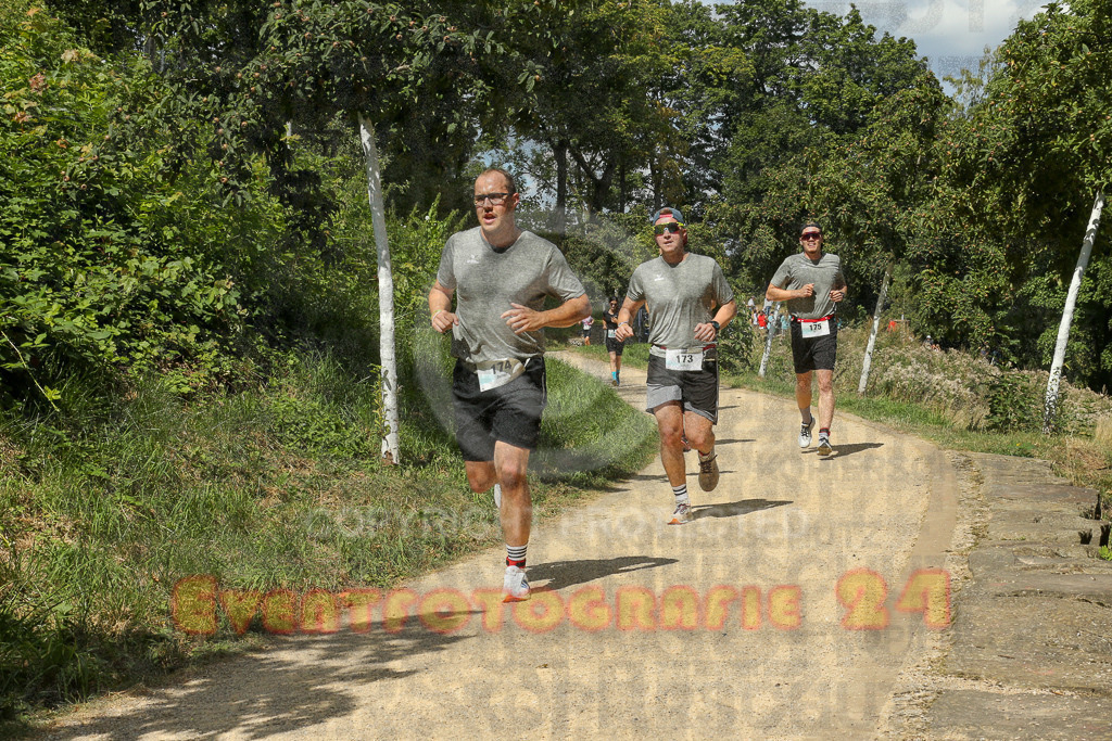 250824_1247_EX1_0517 | Sportfotografie im Rhein-Sieg Kreis, Köln, Bonn, NRW, Rheinland Pfalz, Hessen, etc. Unser Tätigkeitsfeld umfasst den Laufsport vom Volkslauf über den Marathon, Duathlon, Triathon bis zum Ultralauf wie Kölnpfad Ultra oder Schindertrail.