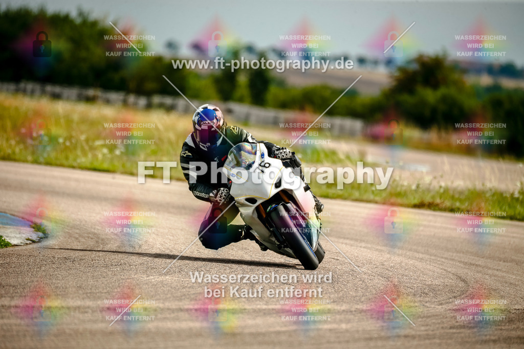 Chambley Juli-2434 | Hier findet Ihr Bilder von Touristenfahrten auf der Nürburgring Nordschleife oder von anderen Veranstaltungen die ich besucht habe. Viel Spass beim Durch Schauen 