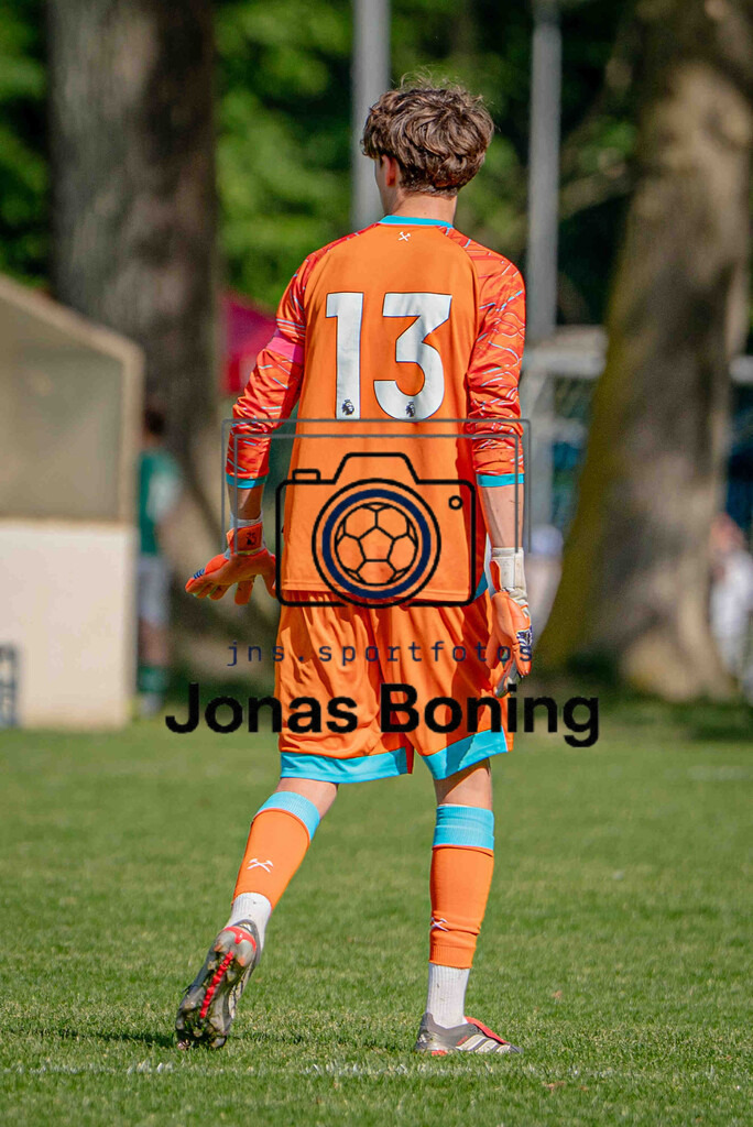 Fußball I C-Junioren I Saison 2025-2026 I Pfingsturnier Langförden I 12813 | jns.sportfotos - Realisiert mit Pictrs.com