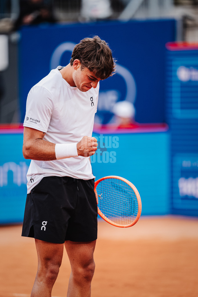 Tennis | Männer | bitpanda Hamburg Open | ATP 500 | Tomas Etcheverry (ARG) vs. Flavio Cobolli (ITA) | 23.05.2025 | Flavio Cobolli jubelt
