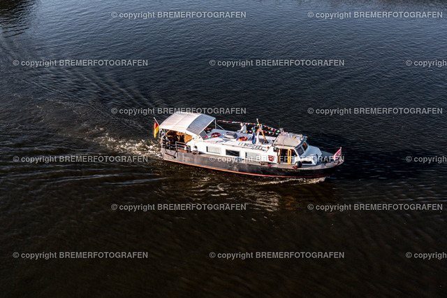 DJI_0276 | 30.09.2022 Drohnenaufnahmen Dt. Schifffahrtstag 2022 Bremen Wendebecken / Weser