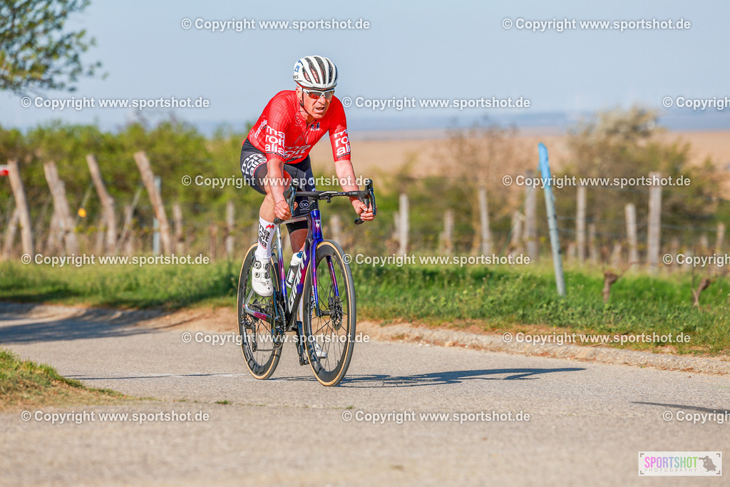 766_AR6_8354 | Neusiedlersee Radmarathon 2026@sportshot_your_pictrs #yourpictures#roadtowm2029 #nrm #neusiedlerseeradmarathon #neusiedlersee #neusiedlerseetourismus #burgenland #mörbisch #nrm26 #burgenlandtourismus #voglundco #poweredbyburgenlandtourismus #radsport #rad #marathon #ucigranfondo #visitburgenland #ucigranfondoworldseries
