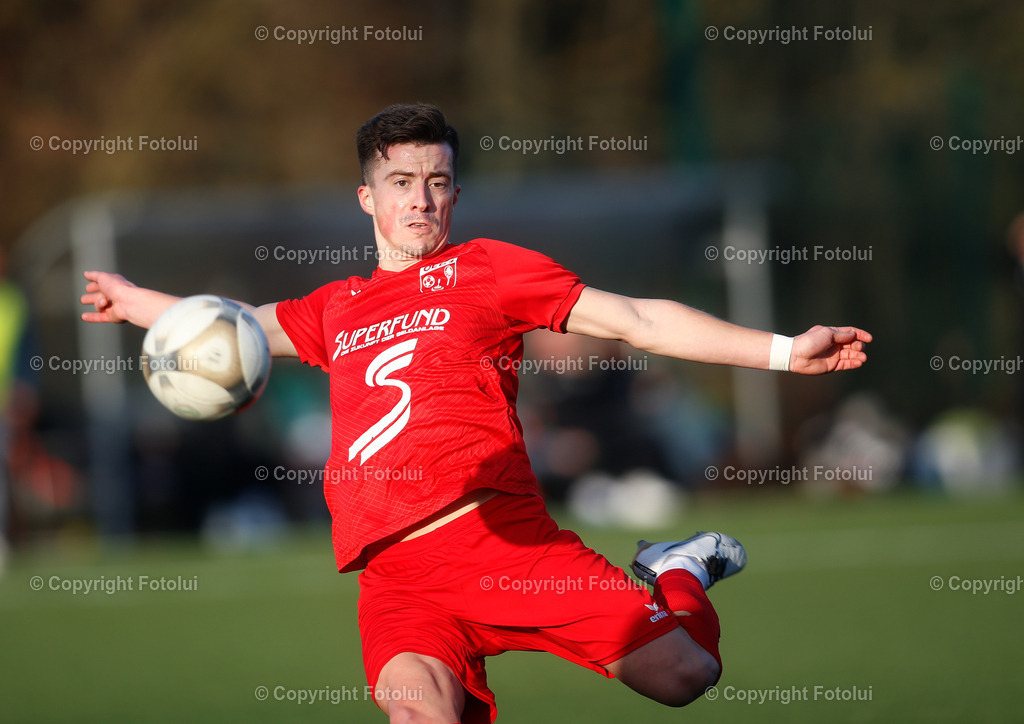 A_LUI_02032024_45 | SPORT,FUSSBALL LT1 OOE LIGA ASKOE OEDT-SV HAIDLMAIR GRUEN WEISS MICHELDORF 02.03.2024 IM BILD: LUKAS PAULIK (OEDT) UND (MICHELDORF) FOTO:FOTOLUI