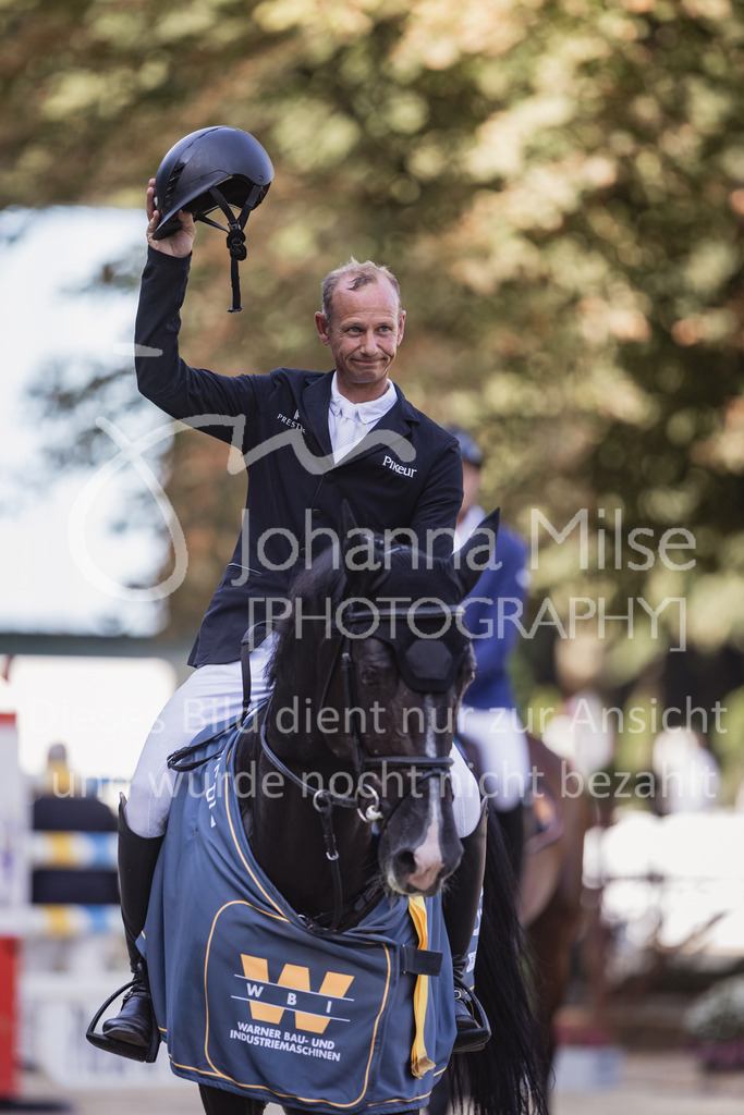 230910_OWLCh_GroßerPreis-696 | Deine schönsten Turniermomente als professionelle Fotos! Entdecke hochwertige Pferdesport-Fotografie im Online-Shop. Jetzt Fotos finden & bestellen!