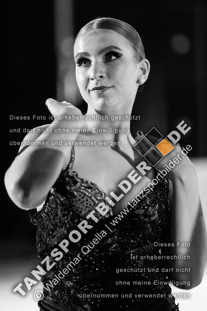 20250503-00691 | Hier finden Sie Tanz Bilder vom Latein und Standard Formationen tanzen. Sportbilder vom Tanzsport. Schöne Fotos und von Weltmeisterschaft, Europameisterschaft, Bundesliga, Regionalliga, Oberliga und Landesliga sowie von GOC Stuttgart, DanceComp, WM Bremen