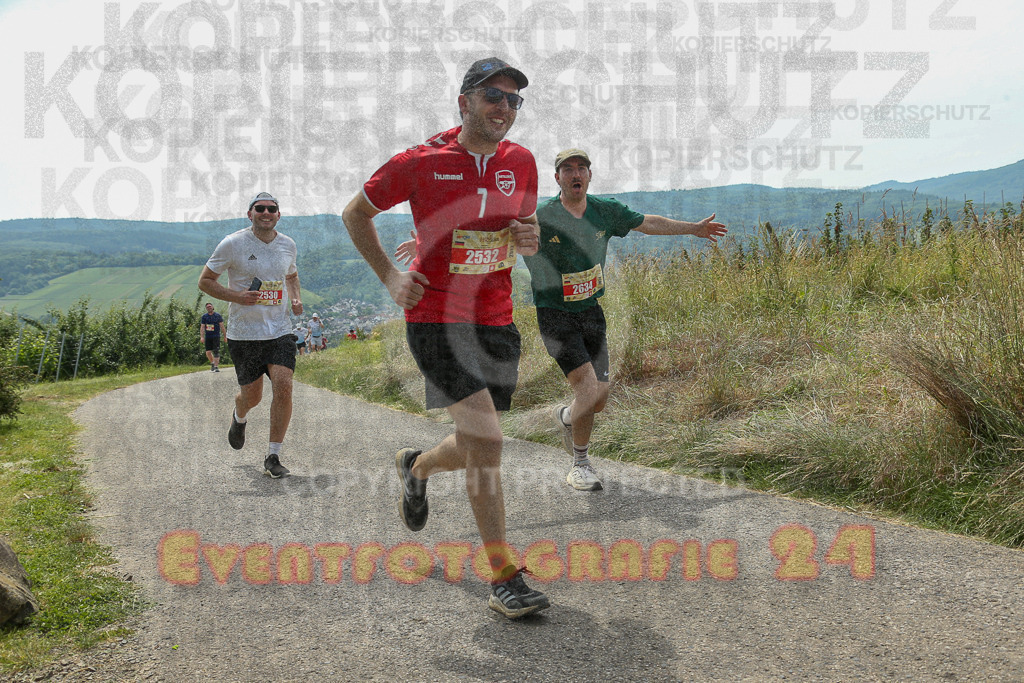 250614_1237_EX1_7540 | Sportfotografie im Rhein-Sieg Kreis, Köln, Bonn, NRW, Rheinland Pfalz, Hessen, etc. Unser Tätigkeitsfeld umfasst den Laufsport vom Volkslauf über den Marathon, Duathlon, Triathon bis zum Ultralauf wie Kölnpfad Ultra oder Schindertrail.