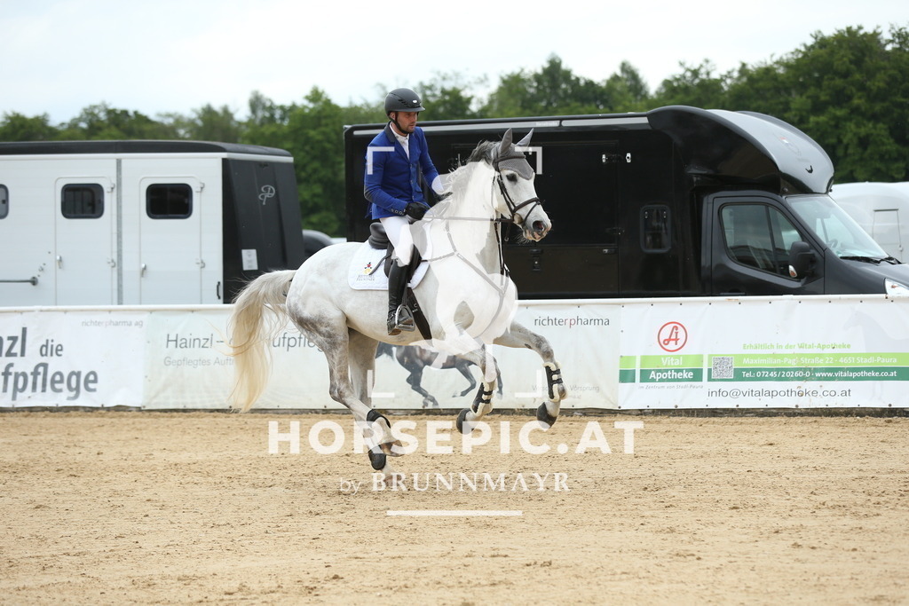 DL2Q3295 | Willkommen bei Brunnmayr - Design & Fotografie – Ihrem Spezialisten für Reitturniere und Pferdeveranstaltungen in Oberösterreich, Salzburg und Bayern! Seit über 17 Jahren sind wir leidenschaftlich dabei.