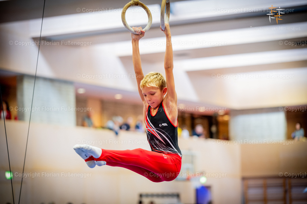 Promo-374 | "Fussifoto.com – Ihr Ansprechpartner für hochwertige Fotografie! Entdecken Sie kreative Bilder und professionelle Dienstleistungen. Kontaktieren Sie uns für Ihre Projekte!"